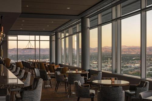 Downtown Denver Hotel | Hyatt Regency Denver at Colorado Convention Center