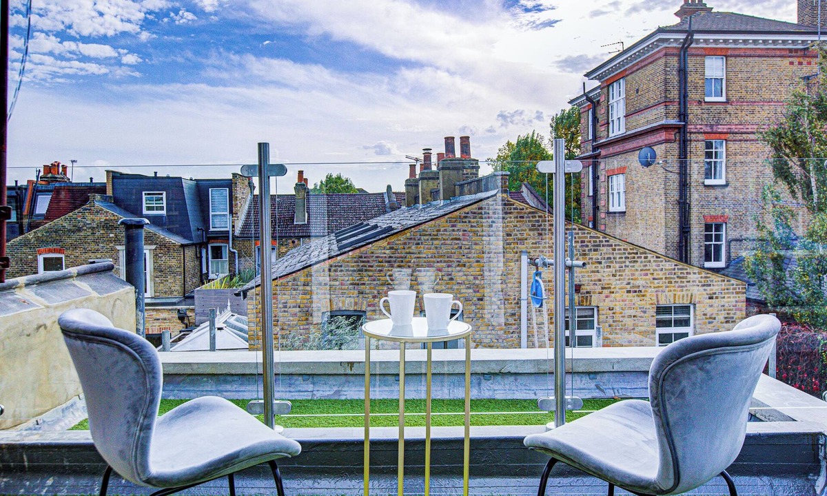 Sutton Apartment | Hybrid Resi - Sutton | 2 Bed Apartment