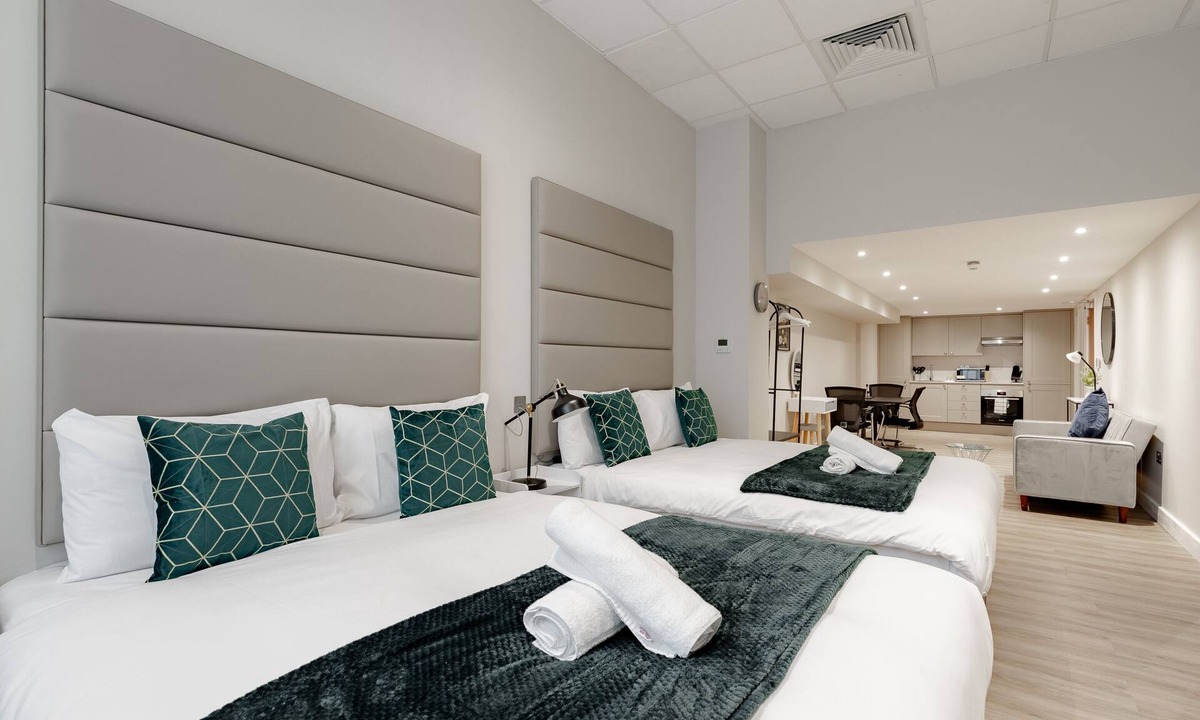 Bryanston and Dorset Square Hotel | Hyde Park Studios