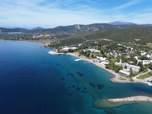 Plepi Resort | Hydra Beach Resort