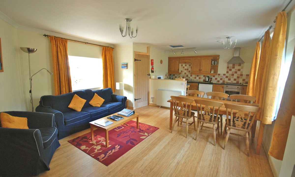 Taynuilt Cottage | Hydrangea Cottage, Detached 1750,s Stone Cottage, Fully Modernised