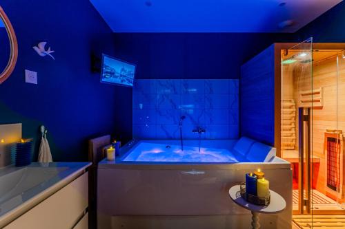 Saint-Michel - Nansouty - Saint-Genes Apartment | Hyper-centre, Entre Ciel et Mer, Spa et Sauna