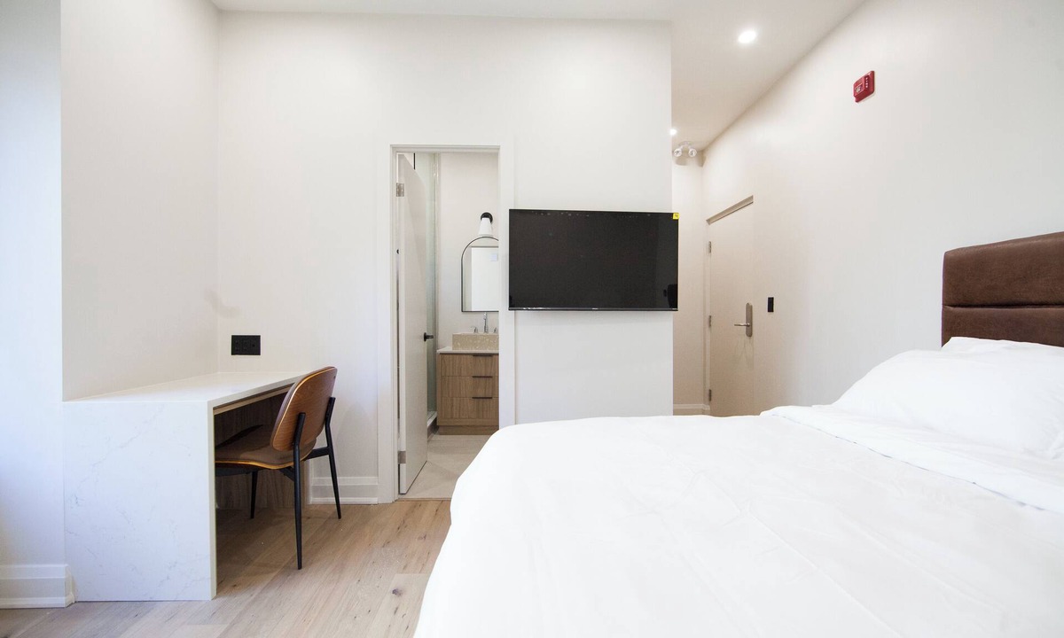 Church and Wellesley Apartment | Hyphen