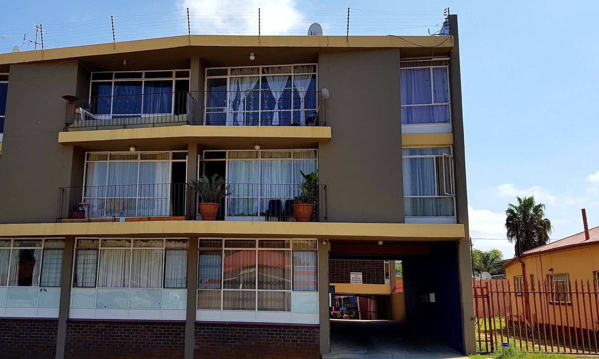 Krugersdorp Apartment | Hyswan