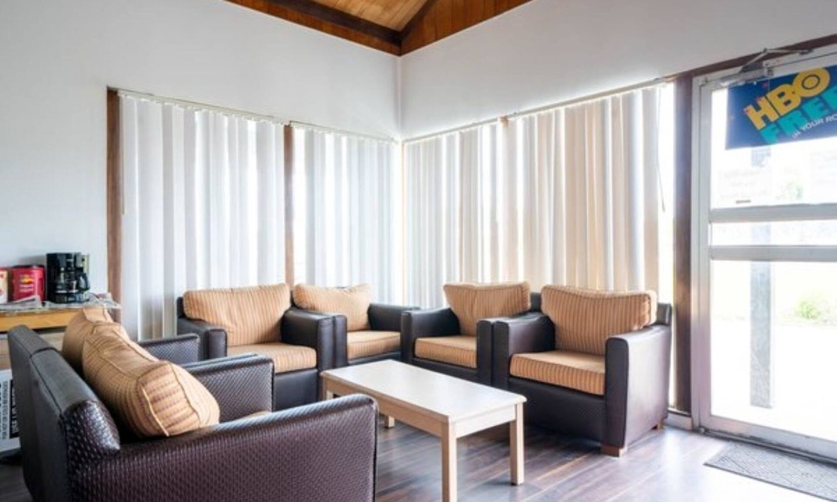 Ocala Hotel | I-75 Gateway: Queen Beds, Non-Smoking, 24-Hour Assistance