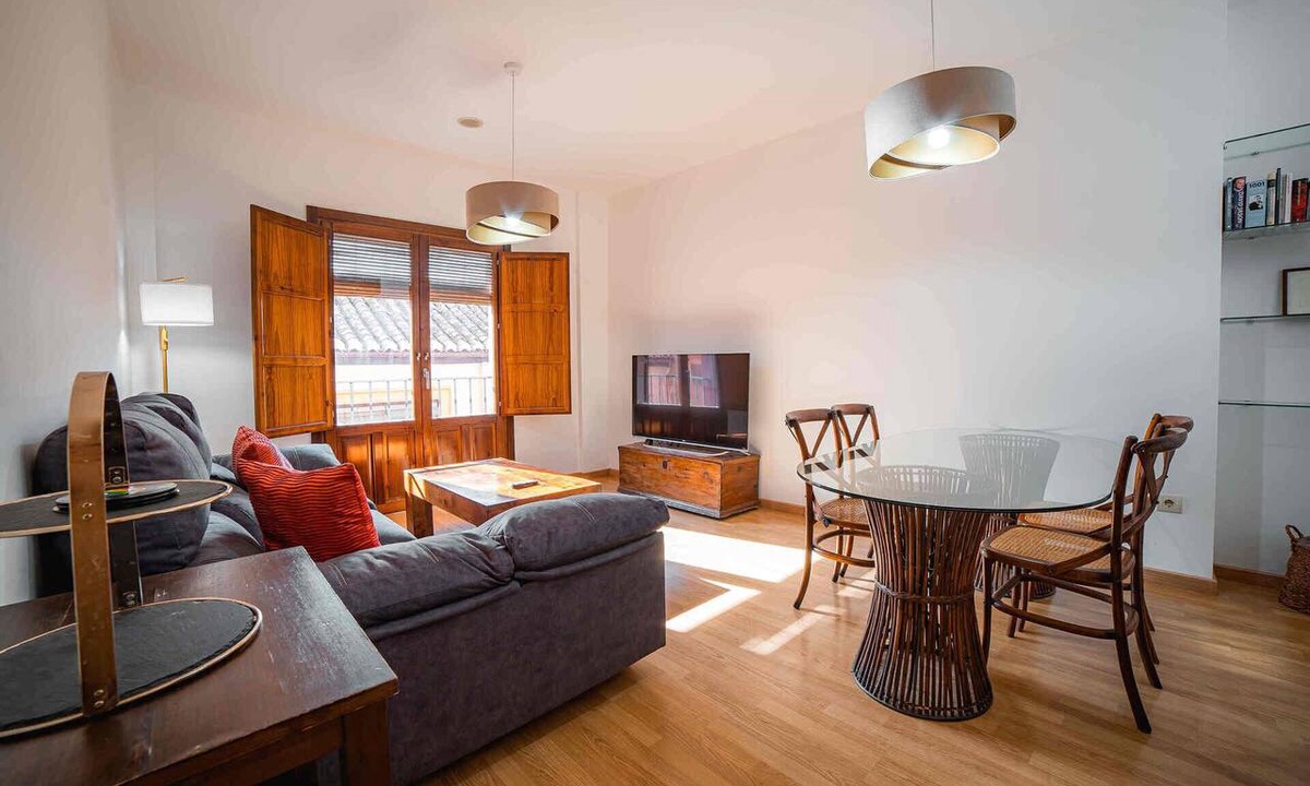 Central District Apartment | IB Realejo