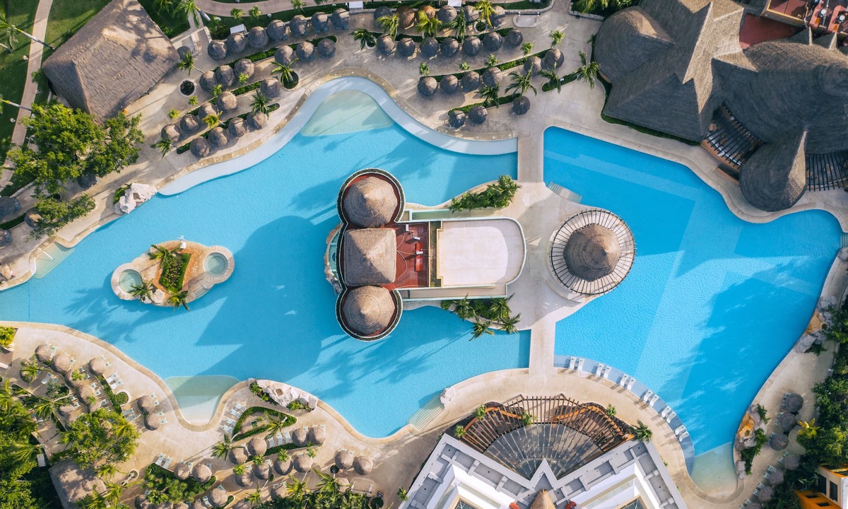 Villa Juarez Resort | Iberostar Selection Paraíso Maya Suites - All Inclusive