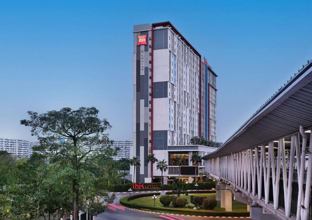 Ban Mai Hotel | ibis Bangkok IMPACT