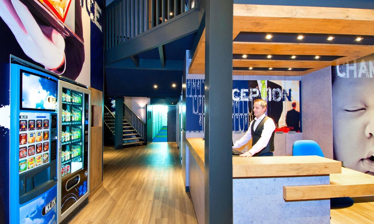 Bastide Hotel | ibis budget Bordeaux Centre Bastide