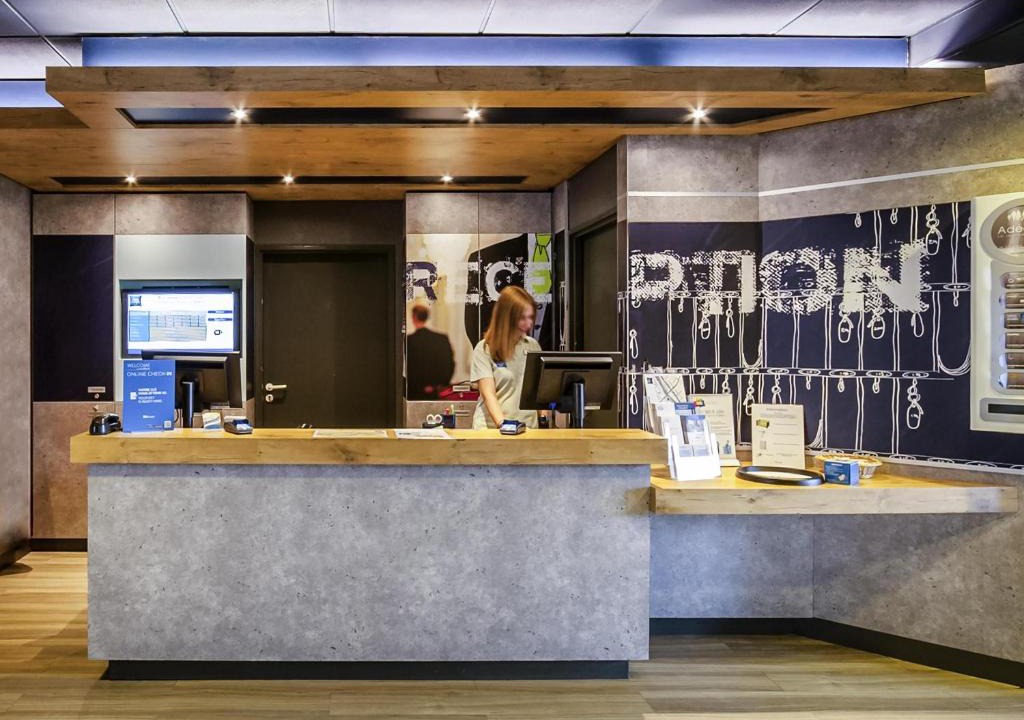 Cœur de Ville Hotel | ibis Budget Courbevoie Paris La Défense