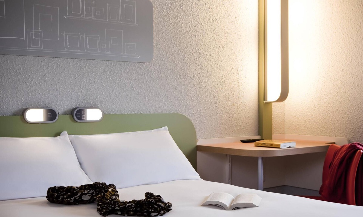 Pontault-Combault Hotel | ibis budget Pontault Combault RN4 Marne la Vallée