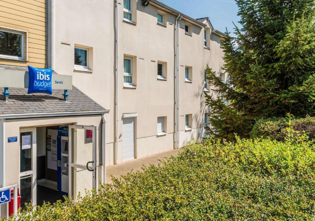 Senlis Hotel | ibis budget Senlis