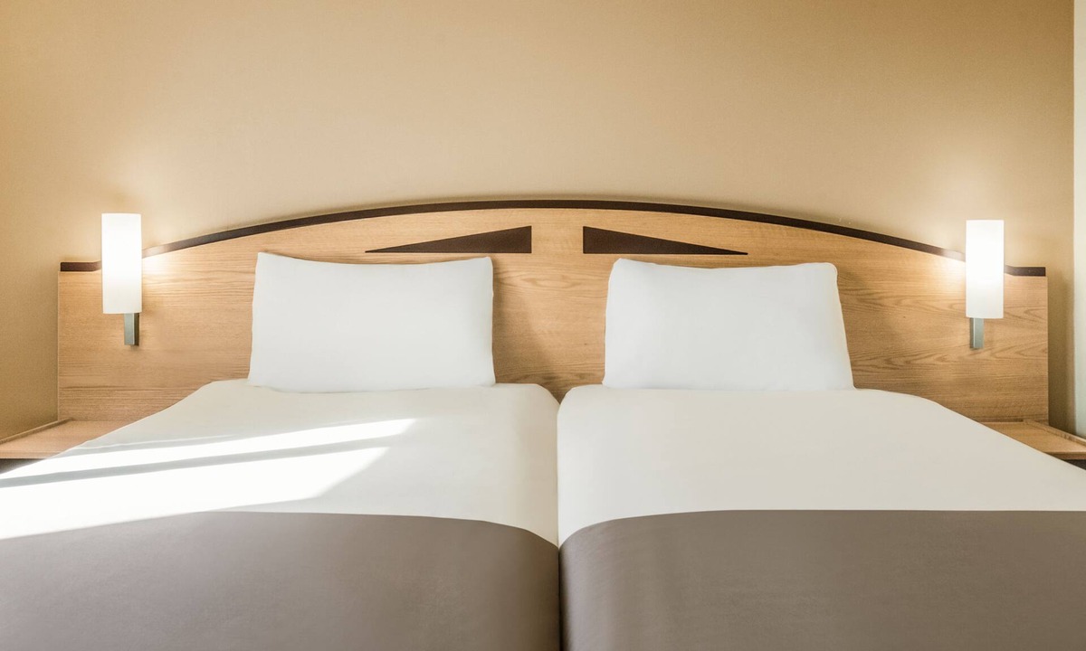 Chesterfield Hotel | ibis Chesterfield Centre – Market Town