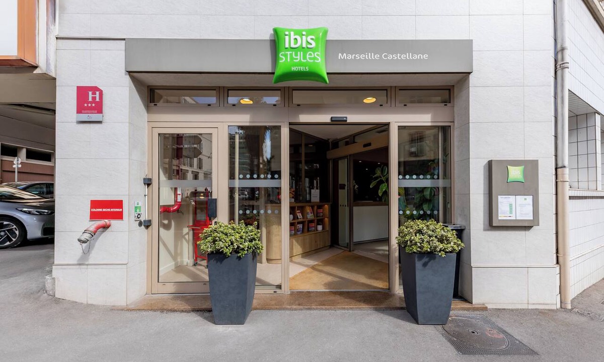 La Castellane Hotel | ibis Styles Marseille Centre Prado Place Castellane