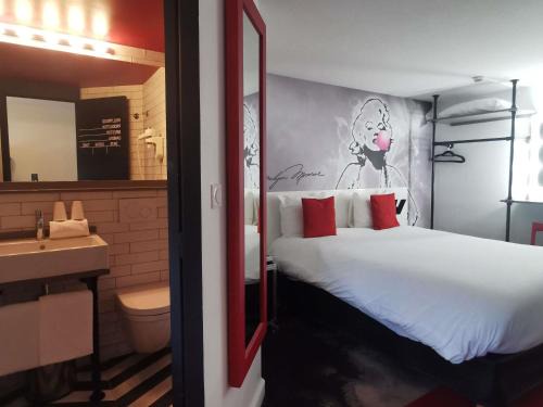 Saint-Denis Hotel | Ibis Styles Paris Saint Denis La Plaine