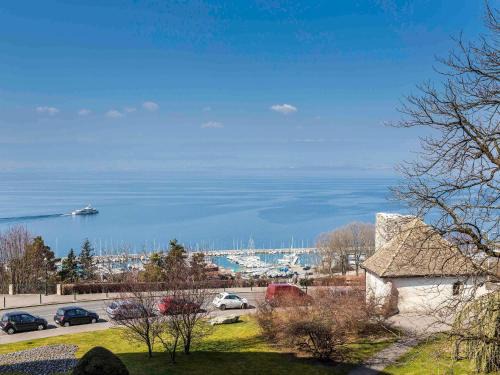 Thonon-les-Bains Hotel | ibis Thonon Centre