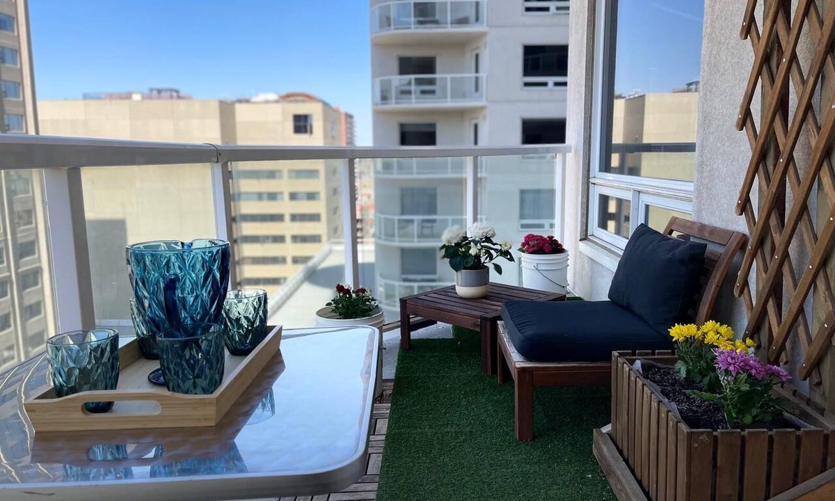 Downtown Edmonton Condo | Ice District 1-bedroom condo with fitness room and AC in Edmonton