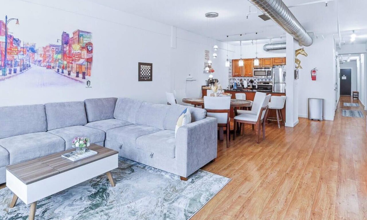 Downtown Memphis Apartment | `Iconic Memphis` Loft - Spacious 2BD in the heart of the Downtown (Loft#303)