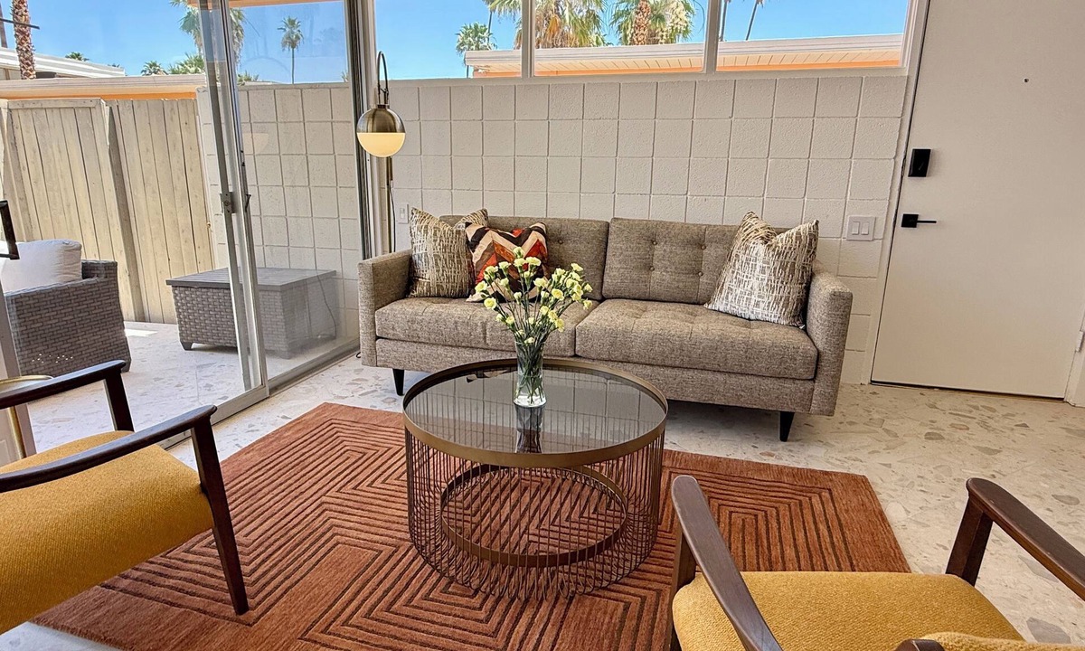Twin Palms Condo | Iconic Ocotillo Lodge - Mid Century Modern Retreat