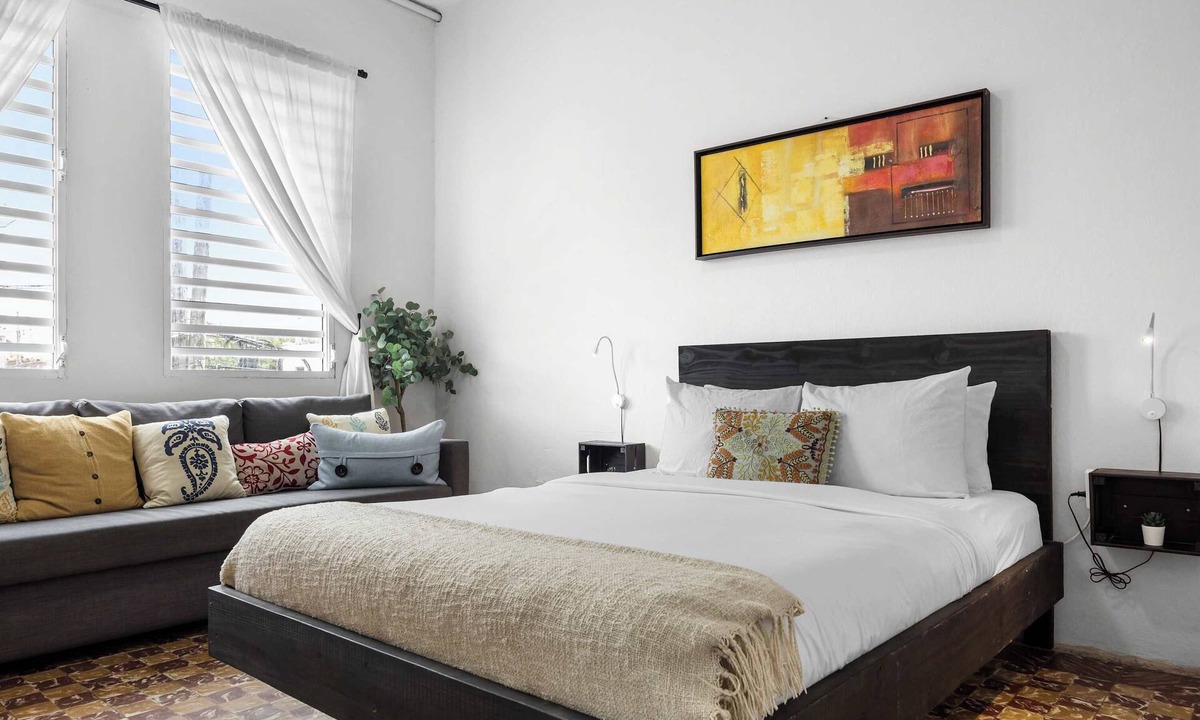 Hipodromo Apartment | Iconic Santurce Studio | AC | Fast WiFi