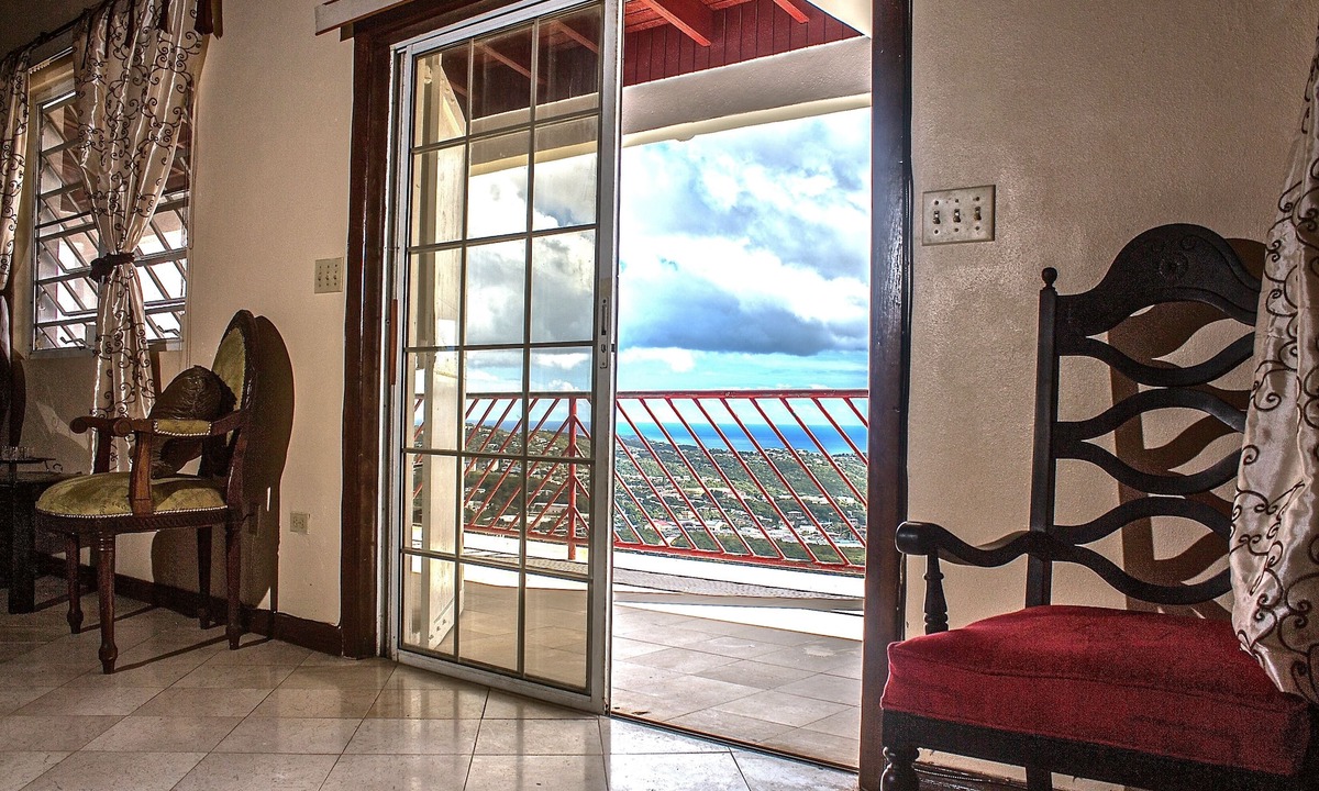 Estate Annas Retreat House | Ideal For Large Groups & Families