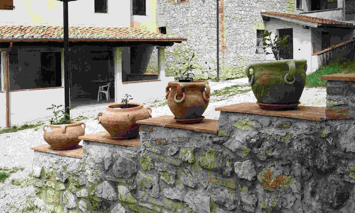 Fornole House | Ideal facility for groups who want to share and be merry.