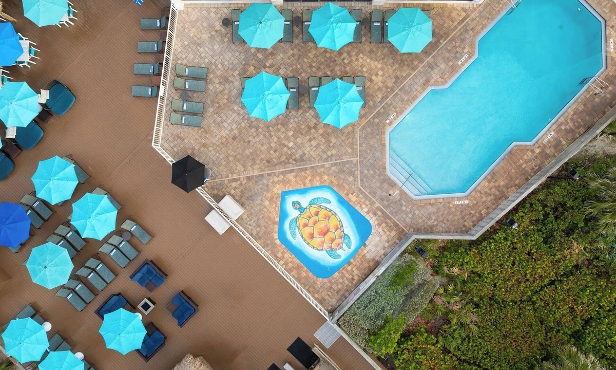 Cocoa Beach Hotel | Ideal Location | 3 Elegant Units | Outdoor Pool, Parking, & Beach Access