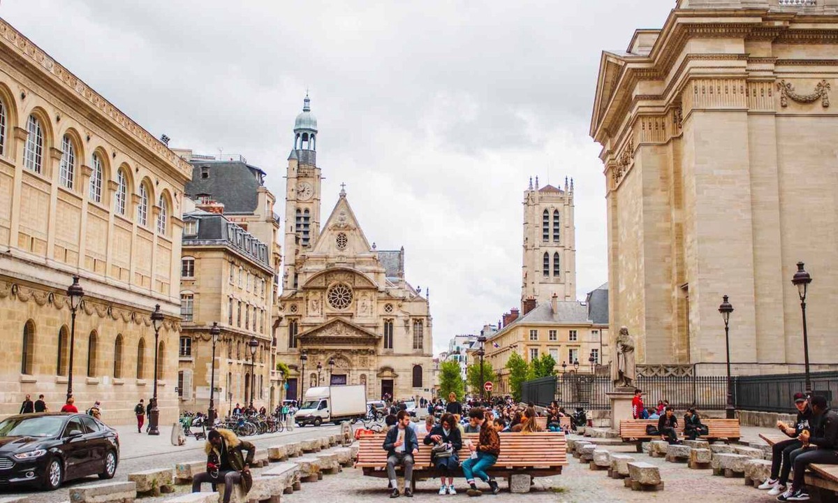 Enfants-Rouges Apartment | Ideally located between the Marais and the rue Oberkampf