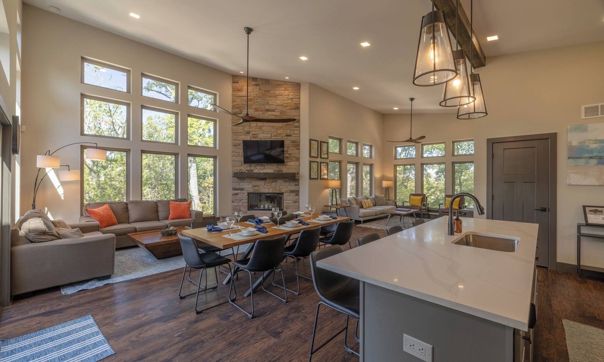 Innsbrook Cabin | Idlewood Treehouse by Innsbrook Vacations!