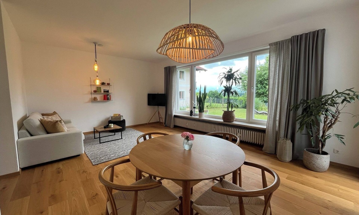 Stephanskirchen Apartment | Idyllic apartment with mountain views near Simssee & Chiemsee