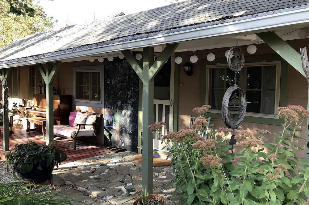 Pinehurst Cabin | Idyllic Cabin for Rent near Two National Forests in Pinehurst, California