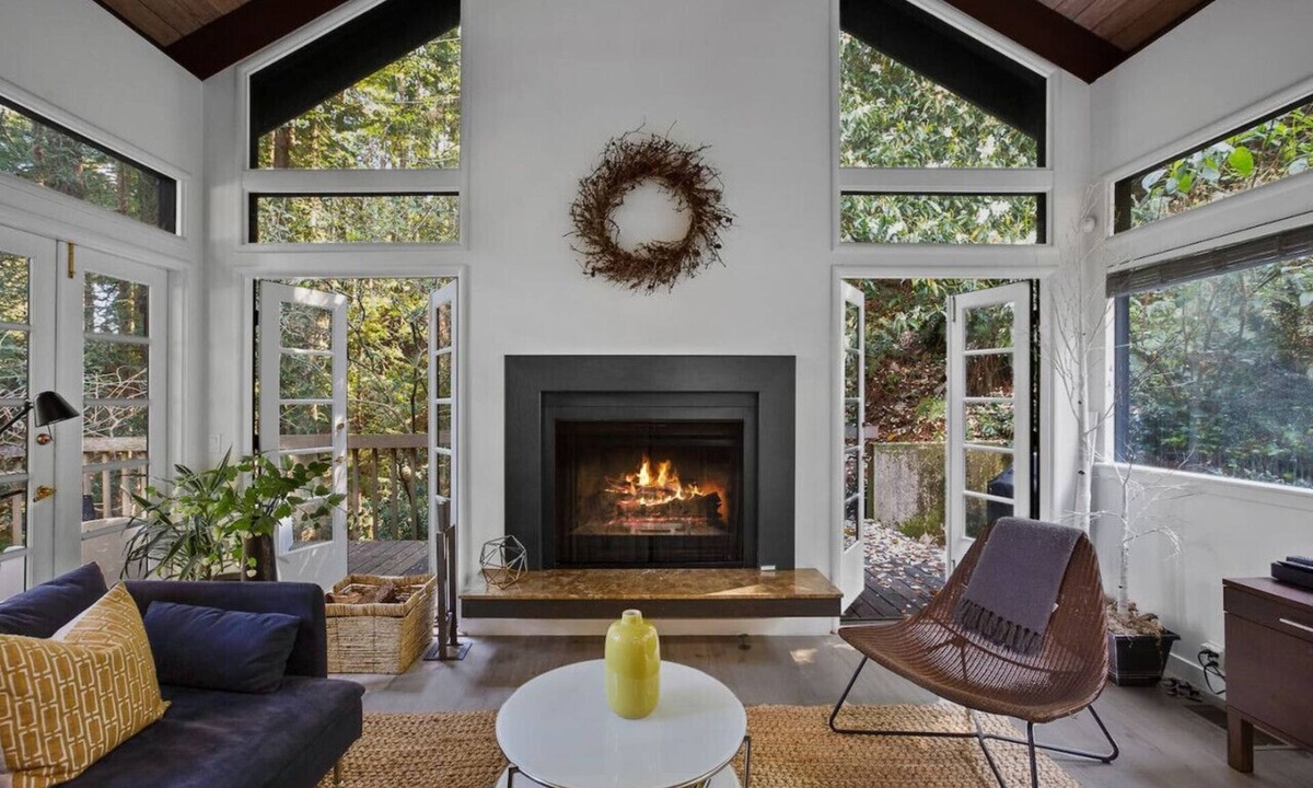 Tamalpais-Homestead Valley Cottage | Idyllic Mill Valley cottage next to Muir Woods