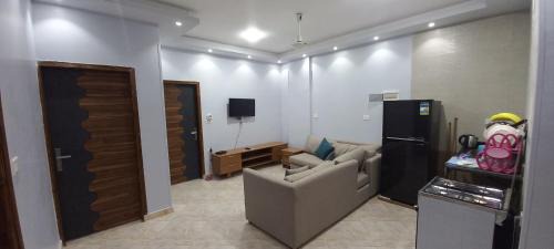 Corniche Road-Dahar House | Ikea flat 9
