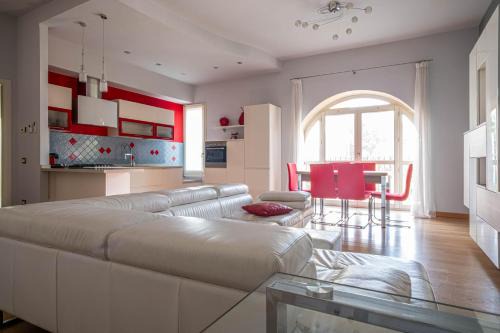 Buon Pastore-Sant'Agnese-San Damaso Apartment | Il Castello - Appartamento in zona residenziale