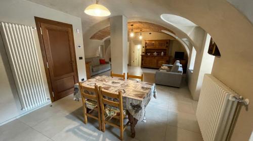 Boves Apartment | Il cortile