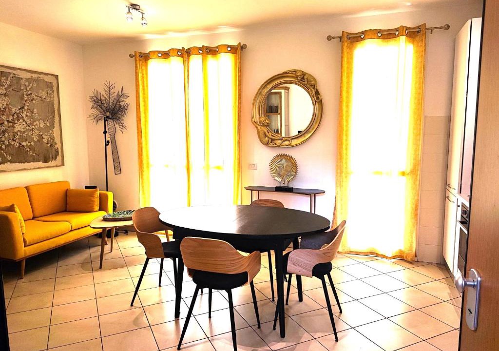 Prato Apartment | Il Melograno Apartment (Centro Storico Prato)