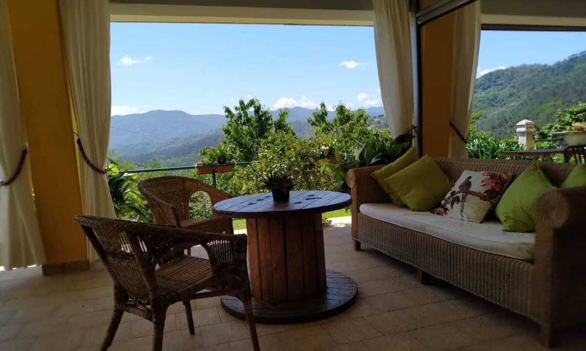 Carozzo Bed & Breakfast | Il Murice B&B