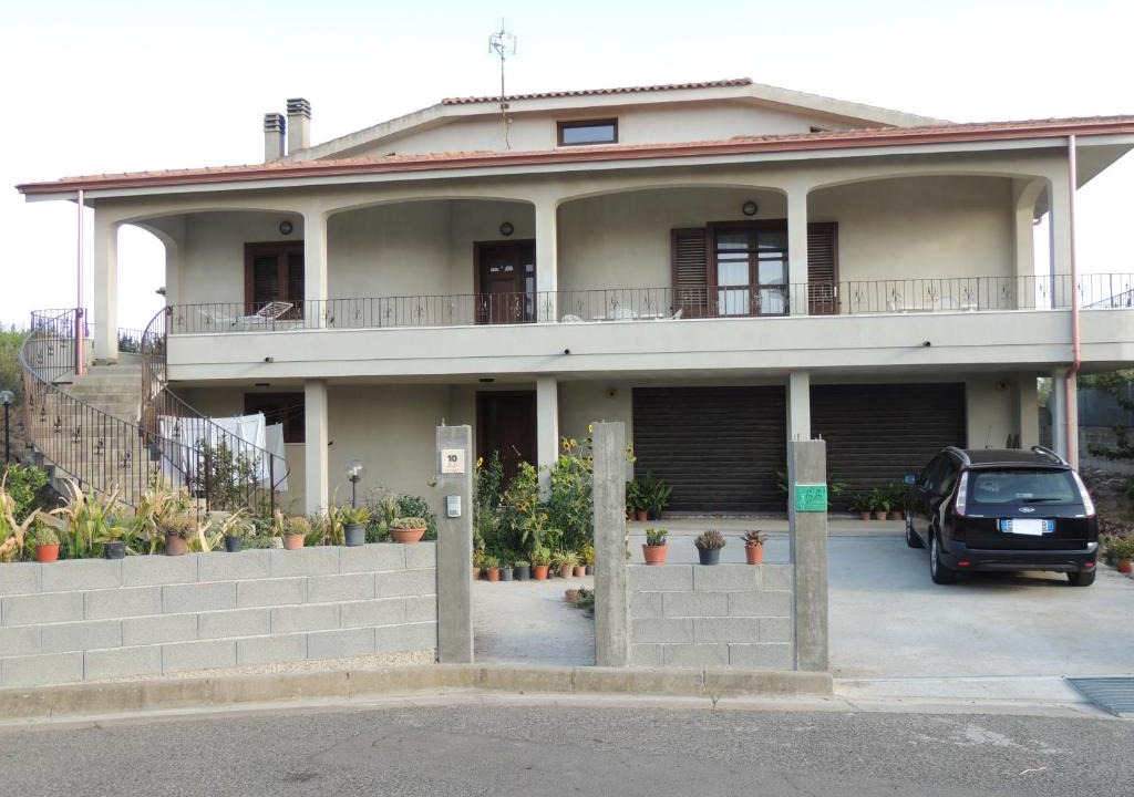 Uras Bed & Breakfast | Il Nuraghe