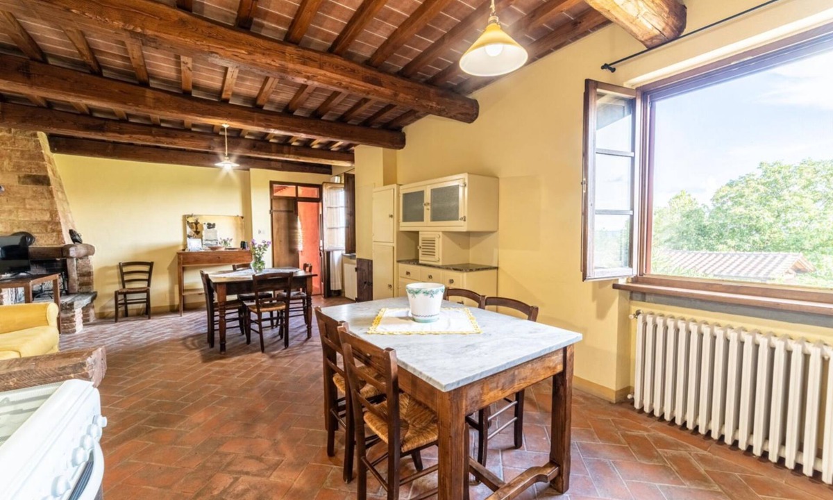 Badicorte Apartment | "Il Querciolo" Apartment "Frutteti" for 8+2 people in a farmhouse in Valdichiana (Arezzo)