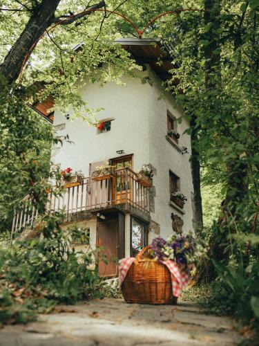 Valsecca Cabin | Il Roccolino