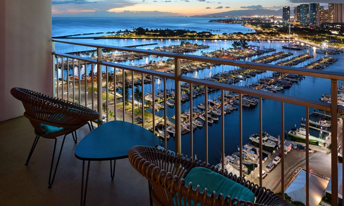 Waikiki Hotel | Ilikai Hotel & Luxury Suites