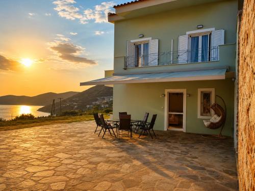 Karystos Villa | iliopetra Luxury Homes - Dilisos