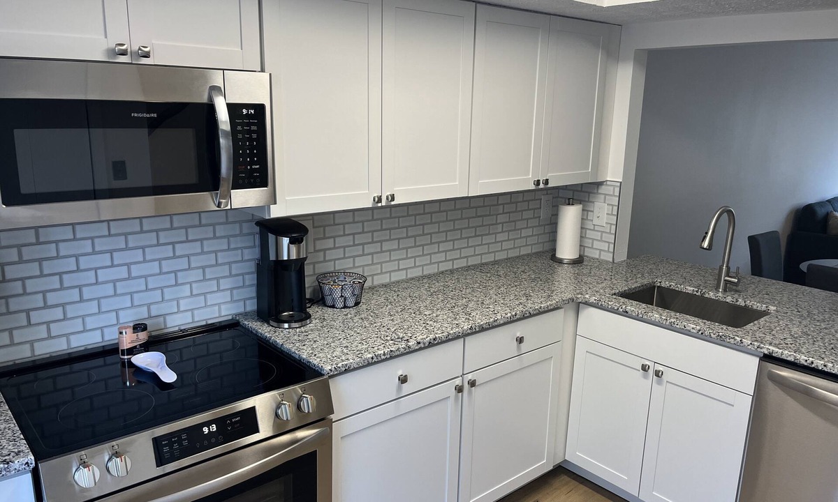 Morgantown House | Immaculate, fully remodeled 2BR! Walk to football stadium and Ruby Mem hospital!