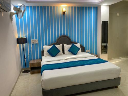 Faridabad Hotel | Immense Residency