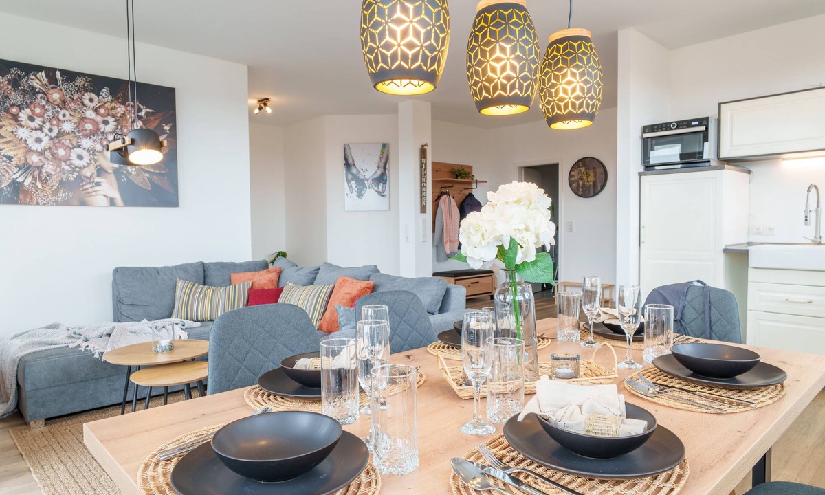 Bergneustadt Apartment | Immo-vision: Penthouse - Sauna - Jacuzzi - BBQ - See
