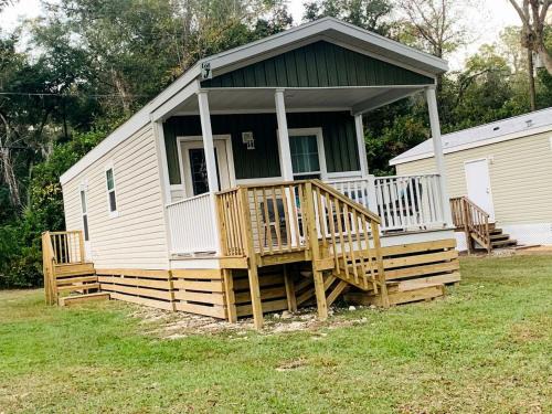 Dunnellon House | Impressive Cottage with Fire Pit in Dunnellon, Florida