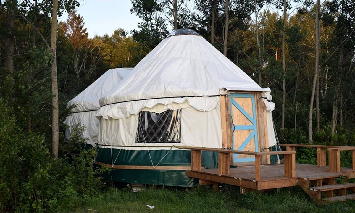 Powassan Cabin | Impressive Yurt with Wood-Burning Stove Ideal for Camping near North Bay