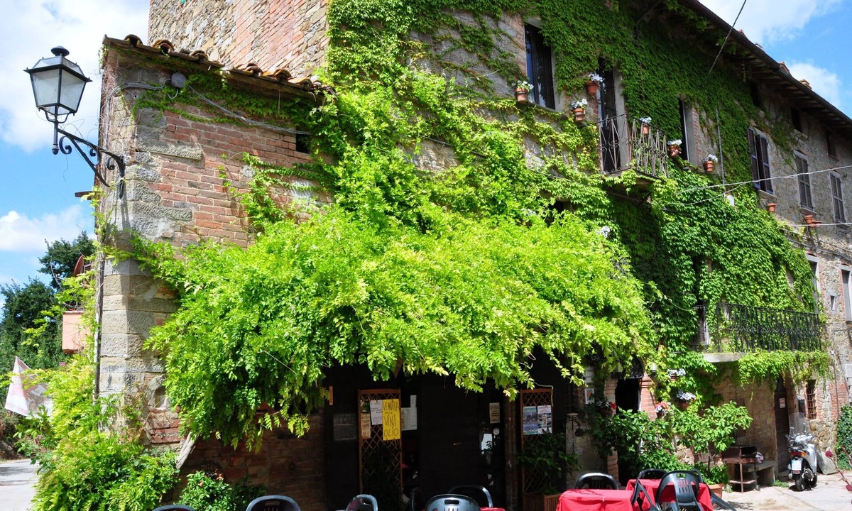 Magione House | In ancient Borgo Toscano Umbro Lake Trasimeno R