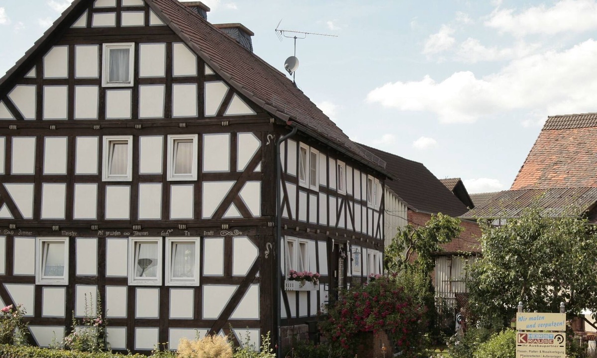 Bracht House | in Bracht mit Garten by Interhome