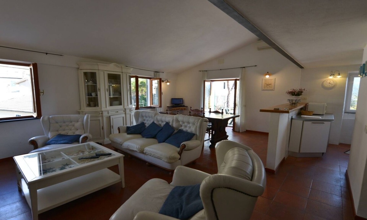 Corniglia Apartment | In Corniglia with balcony